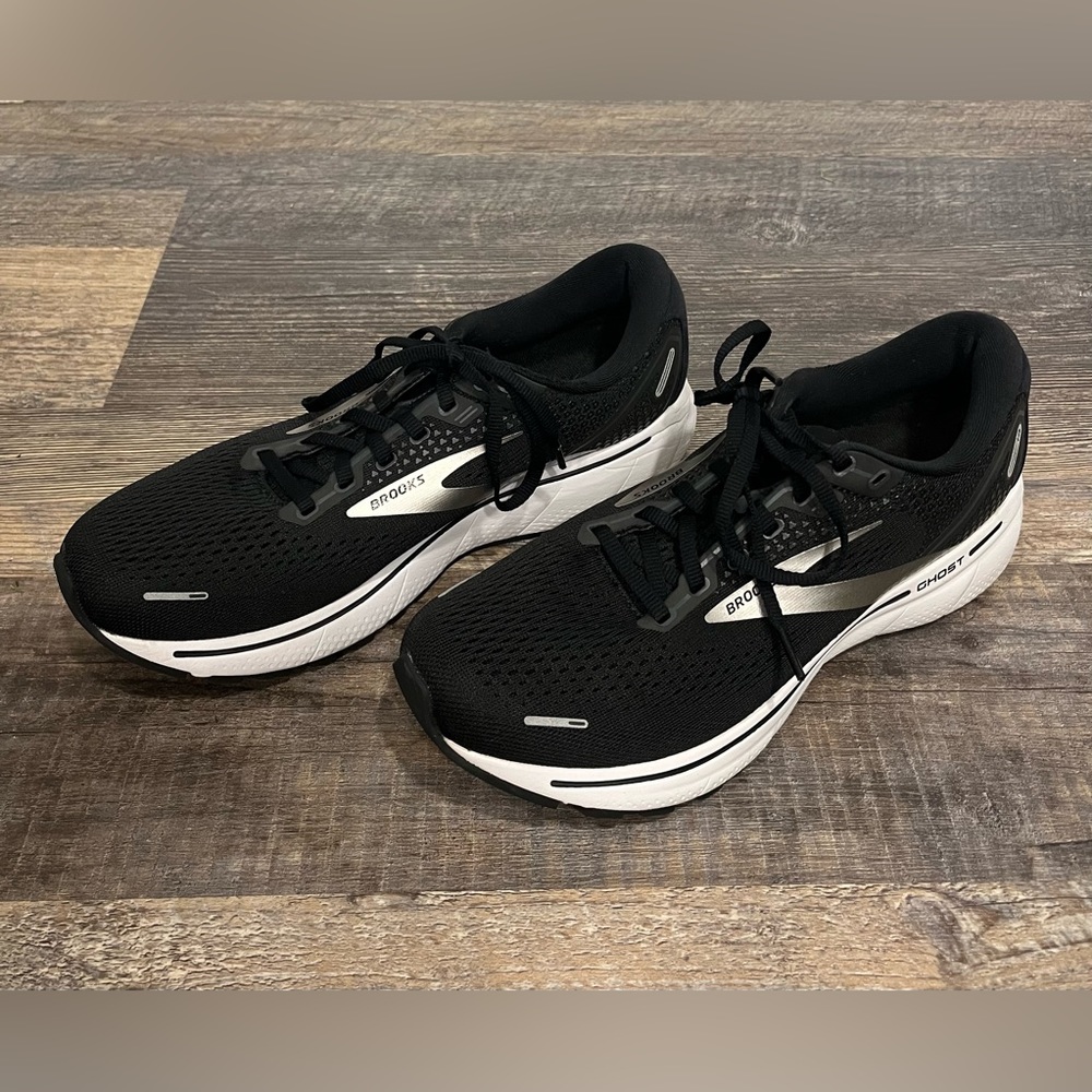 Brooks Ghost 14 Running Shoes size 10 Medium Women’s Like New